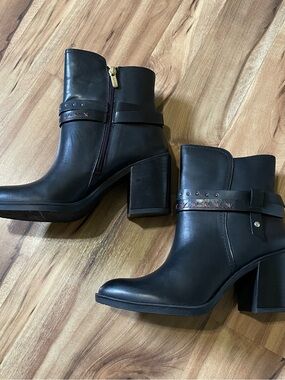 Pikolinos Rioja Black Leather Heeled Bootie W7Y-8940 Women's Ankle Boot